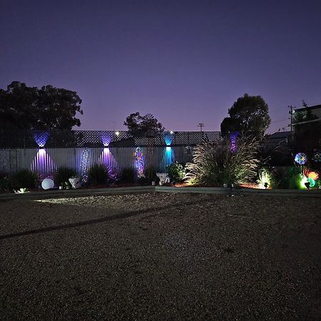 Cameo Inn Motel West Wyalong Exterior photo