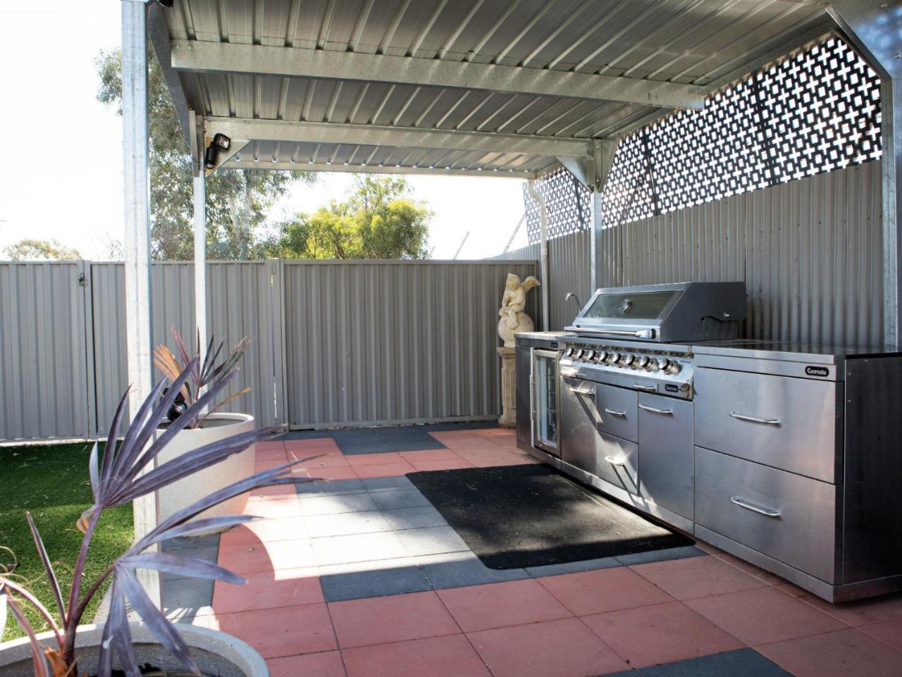 Cameo Inn Motel West Wyalong Exterior photo